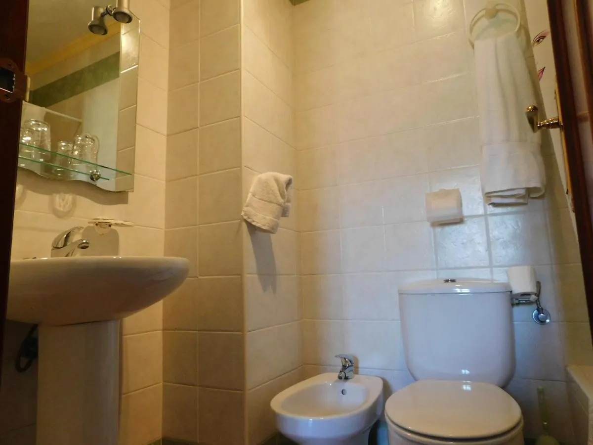 Guest house Hostal Macias, El Rey Del Sol Spain