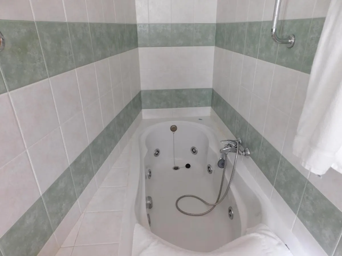 Hostal Macias, El Rey Del Sol Spain